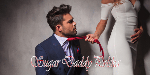 kobieta trzyma krawat do zły człowiek